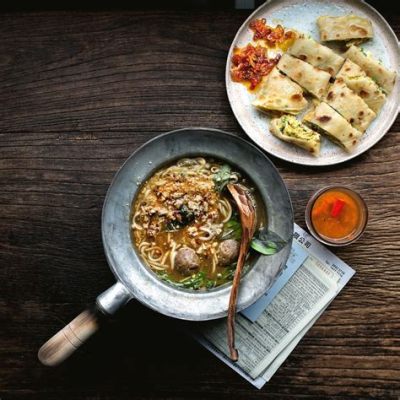  Dandan Noodle: Un intrigante mix di piccantezza e sapidità che delizierà il tuo palato!